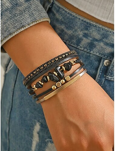  Pulseira feminina boêmia de couro sintético com fecho magnético, várias cores, perfeita para férias na praia, uso casual no dia a dia, acessório moderno no estilo boho.