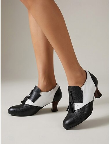  Sapatos de salto alto estilo eduardiano vintage feminino - elegantes sapatos de salto preto e branco com detalhe de borla para festas retrô e trajes de época. &eventos formais sofisticados