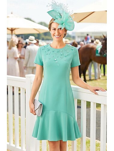  A-Linjainen polvipituinen juhlapuku cocktailpuku häiden vieras mekko morsiamen äidin mekko lyhythihainen pyöreäkauluksinen elegantti vintage-tyylinen pleateilla helmillä