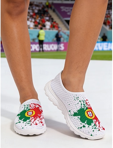  Dames slip-on sneakers met Portugese vlag – lichtgewicht casual schoenen van mesh voor voetbalfans, op reis en als zomerkleding.