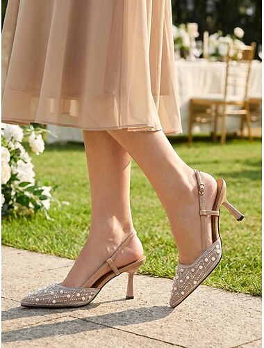  Damklackade slingback-skor med pärlprydda spetsiga tår – pärlprydda pumps för trädgårdsbröllopsgäster &eleganta sommarevenemang