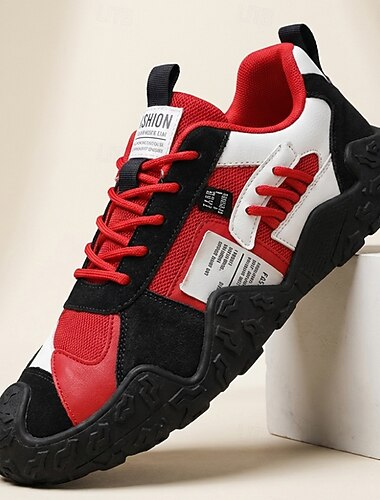  Modische Herren-Sneaker zum Schnüren in Schwarz, Rot und Weiß – sportliche Streetwear-Schuhe für Freizeit, Reisen und den Alltag.