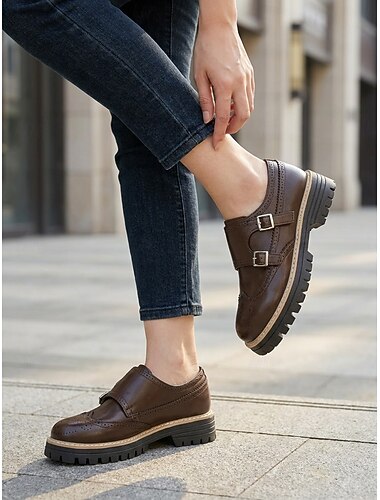 Klassieke bruine damesloafers met gesp - retro brogue oxford schoenen met een robuuste profielzool. &Dubbele gesp voor dagelijks gebruik op kantoor en woon-werkverkeer. &casual streetwear