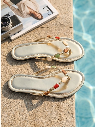  Tongs dorées métallisées pour femmes - sandales de plage bohèmes ornées de breloques en pierres précieuses multicolores &Détails en strass pour les piscines d'hôtels de luxe, vacances insulaires