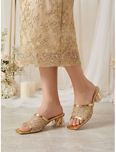  Elegante gouden muiltjes met mesh en blokhak voor dames: stijlvolle bruidsschoenen voor de moeder van de bruid.