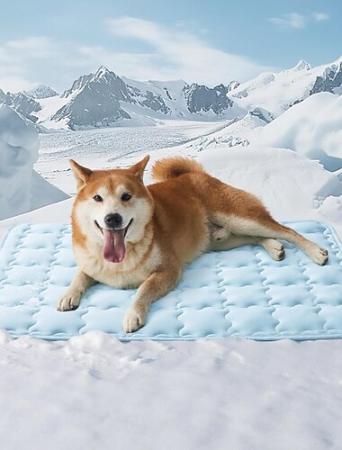  犬用冷却マット ペット用冷却パッド 犬猫用 アイスシルク製 夏用冷却ペットベッドマット 洗濯可能 通気性 滑り止め 猫犬用クレートマット 屋内屋外ソファ床用