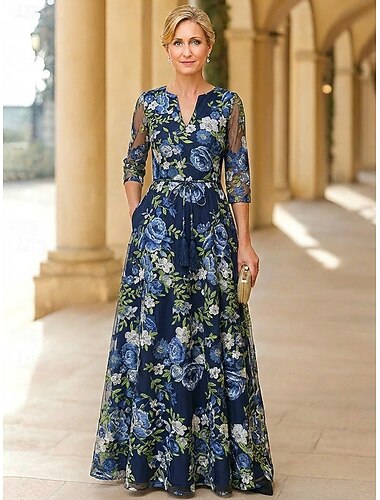  A-linje Kjoler Gulvlengde Blonde kjole Festkjole Kjole til brudens mor 3/4 ermer V-hals Illusjon Hals Elegant Årgang Luksuriøs Formell Bryllupsgjest Semi-formelt Blonder Tyll med 3D-blomster Broderi
