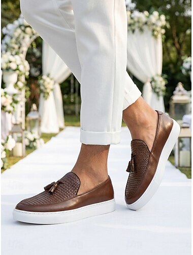  Mocassini da uomo marroni intrecciati, modello slip-on: scarpe eleganti e comode, perfette per matrimoni in giardino, ricevimenti all'aperto, serate in resort e per uno stile smart casual.