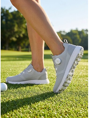  Grijze golfschoenen voor dames zonder spikes, met draaisluiting, waterdichte, antislip en comfortabele golfsneakers voor oefenen en nat gras.