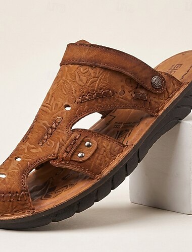  Bruine herensandalen met gesloten neus, vissersmodel, comfortabele zomerschoenen met uitsparingen, lichtgewicht casual outdoorschoenen voor op reis, strandvakantie, dagelijkse vrijetijdsbesteding en warm weer.