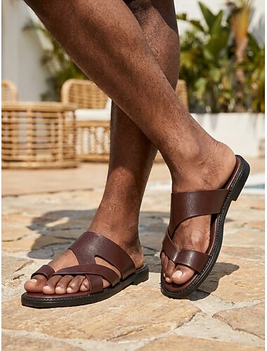  Sandali da uomo per attività all'aperto, scarpe comode con cinturino regolabile per la spiaggia e le vacanze estive.
