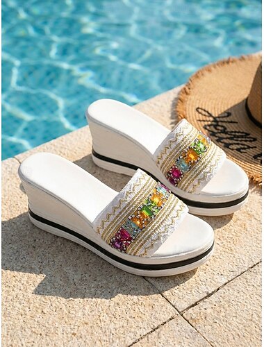  Witte bohemian wedge sandalen voor dames - kleurrijke espadrille platform muiltjes met kralen en edelsteenaccenten voor een vakantie aan het zwembad. &luxe resortkleding