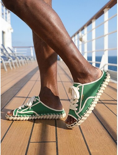  Sneakers casual da uomo verdi con lacci, ideali per isole e crociere - scarpe basse, leggere e traspiranti - calzature di tendenza in stile resort per vacanze, passeggiate al porto e tempo libero in riva al mare.