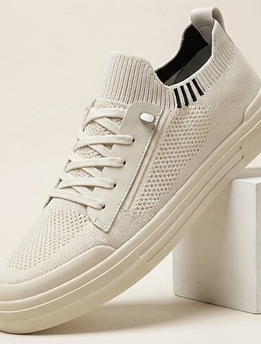  Baskets blanches décontractées pour homme, en maille, à lacets, légères, respirantes et confortables, chaussures de marche minimalistes basses pour un usage quotidien, les voyages, les trajets domicile-travail et les sorties du week-end.