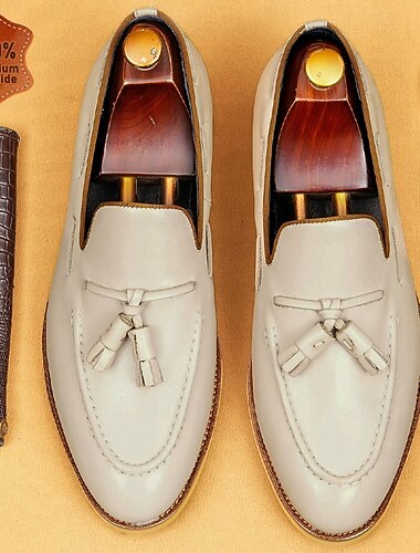  Premium herenloafers van echt leer met witte kwastjes, klassieke instapschoenen, elegante herenschoenen voor de bruidegom, bruiloftsgasten, banketten, feesten en avonden in resorts.