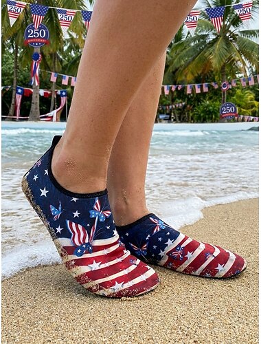  Scarpe da acqua da donna con farfalle patriottiche – leggere, con bandiera USA, ad asciugatura rapida, ideali per la spiaggia, la piscina e il giorno dell'indipendenza. &sport acquatici