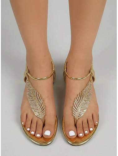  Sandali bassi dorati da donna - scarpe da resort con cinturino a T e strass, perfette per cene in vacanza, feste in spiaggia e serate estive.