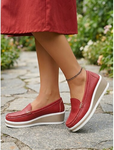  Mocassins compensés rouges pour femmes en similicuir - chaussures à plateforme confortables et légères, faciles à enfiler, idéales pour une utilisation décontractée, les voyages et le quotidien.
