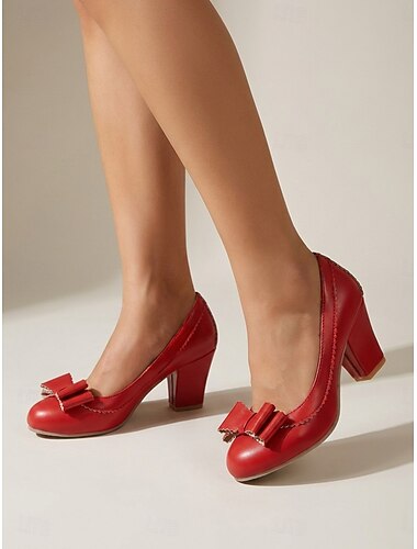  Vintage rode pumps voor dames uit de jaren 50 - klassieke hoge hakken met ronde neus en strikdetail. &Gegolfde rand voor retrofeesten en swingdansen. &rockabilly-evenementen
