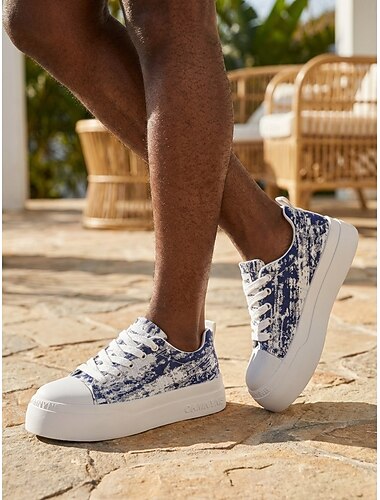  Baskets décontractées bleues à lacets pour homme, chaussures basses légères et tendance, idéales pour les séjours en plein air, les voyages, les promenades quotidiennes et les tenues décontractées.
