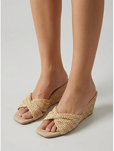  Damessandalen met sleehak van natuurlijk geweven stro - elegante muiltjes van raffia met gekruiste bandjes voor cruisevakanties en tropische eilanduitjes. &diners in de buitenlucht bij resorts