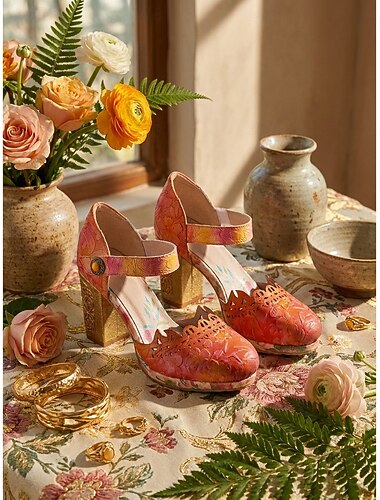  Dames boho Mary Janes van echt leer - vintage schoenen met bloemenreliëf, dikke hak en enkelbandje, perfect voor een outdoor vakantie of een verblijf op het platteland. & reis