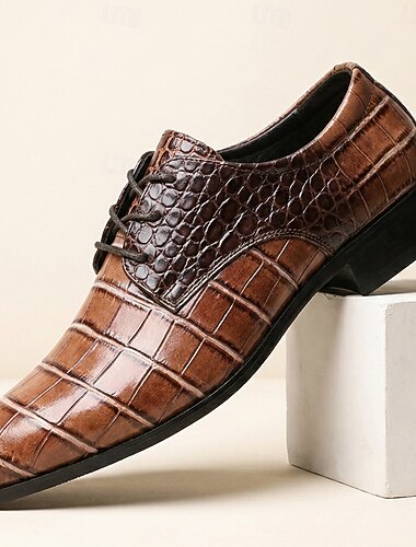  Brune oxfordsko med krokodillepreget mønster for menn – klassiske forretningssko, elegante formelle sko med snøring til kontor, bryllup og banketter