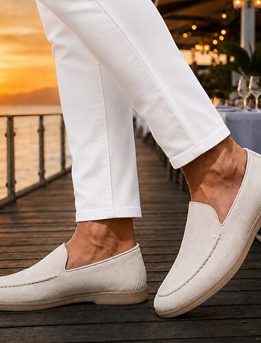  Eleganta vita slip-on loafers för män – lätta och bekväma resortskor för strandmiddagar, kryssningssemester och sommarens smarta casual-looker