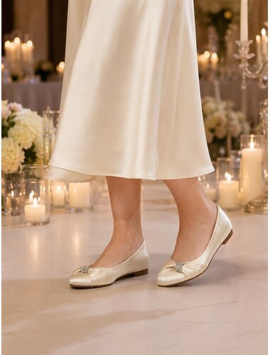  Brautmutter-Schuhe mit niedrigem Absatz – elegante champagnerfarbene Satin-Kleiderschuhe für formelle Hochzeiten