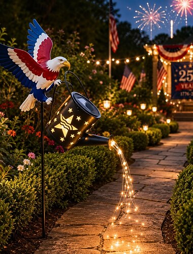  Solarbetriebene Gartenleuchte in Adlerform zum 250. Jahrestag der USA, patriotische rot-weiß-blaue Gartendekoration mit Flagge und Lichterkette, wasserdichte Solar-Gartendekoration zum Gedenken an den
