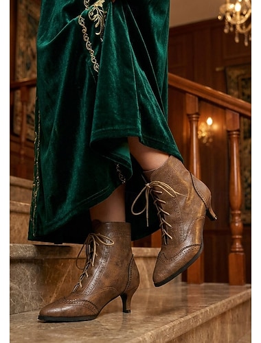  Victoriaanse damesenkellaarsjes met veters, vintage bruine brogue-laarsjes met spitse neus en kittenhak, perfect voor historische kostuums, theekransjes en renaissance-evenementen.