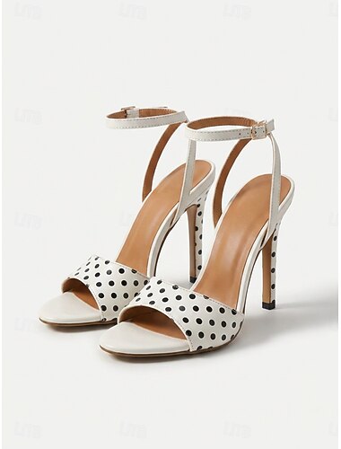  Dameshoge hakken uit de jaren 50 met stippen - witte en zwarte stiletto sandalen met bandjes en enkelbandje voor een avondfeest of galadiner. &luxe resort