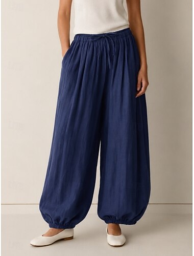 Calça lanterna feminina em algodão orgânico com cordão na cintura e bolsos.
