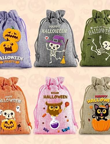  Lot de 12 ou 24 sacs à cordon pour Halloween, 6 modèles de sacs à cordon à motifs de crânes et de citrouilles, parfaits pour Halloween, les fêtes à thème Halloween et les anniversaires.