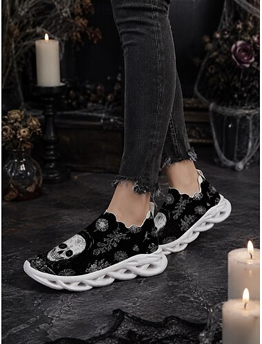  Sorte slip-on sneakers med kranium og blomsterprint til damer, halloween-sokker med stødabsorberende ydersål og hul bølge, lette atletiske træningssko til halloween-kostumer &daglige gadetøj