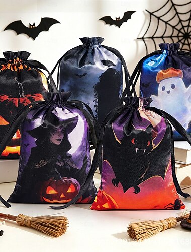  Set di 5 sacchetti regalo in raso con coulisse per Halloween, 13 x 18 cm, riutilizzabili, per dolcetti, snack, biscotti, cioccolatini, dolcetto o scherzetto, accessori per feste di Halloween.