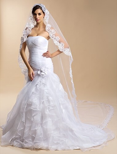 One-tier Lace Applique Edge Wedding Veil Cathedral Veils with 118.11 in (300cm) Lace / Tulle Sheath / Column / Trumpet / Mermaid
