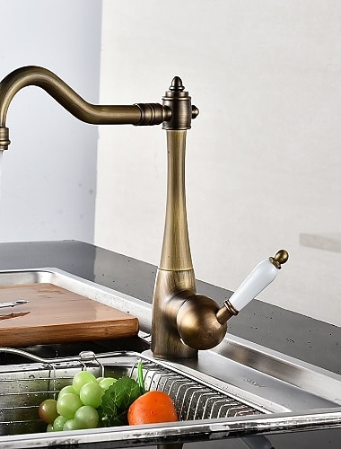  rubinetto da cucina, rubinetto da cucina monocomando in rame stile retro con beccuccio standard a un foro centrale girevole e rubinetti da cucina con piedini con acqua fredda e calda