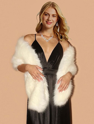  Wihte Faux Fur Wraps Shawls Women‘s Wrap Elegant & Luxurious Elegant Keep Warm Sleeveless Faux Fur Fall Wedding Guest Wraps With Pure Color For Wedding Fall & Winter dress to impress 2025