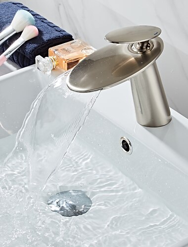  waterval badkamer wastafel mengkraan, monobloc wasruimte wastafelkranen enkele handgreep een gat op het dek gemonteerd met warm en koud waterslang