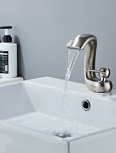 handfat kran, antika mässing vattenfall enda handtag ett hål badkranar med varm och kall switch