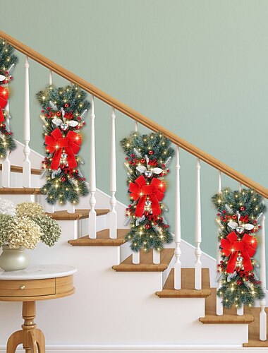julekranse xmas swags med lys trådløs forbelyst trappe trappe trappe vindue vægdekoration dråbekantet krans rattan indkøbscenter hotel udendørs