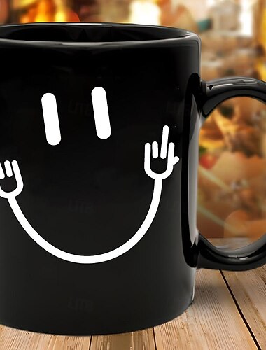 uśmiechnięta twarz środkowy palec sarkazm mem śmieszne kubki do kawy uniqo prezent dla przyjaciół