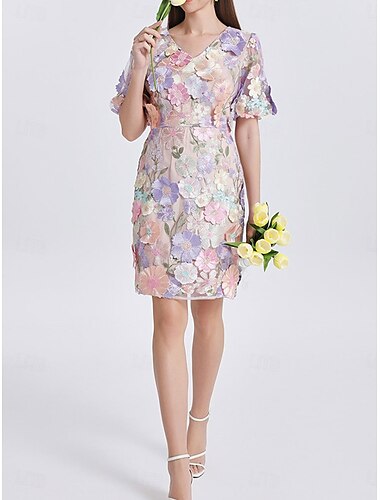 A-linje Quinceanera klänningar Elegant Klänning Bröllop Bröllopsgäst Knälång Kortärmad V-hals Polyester med Broderad 2025