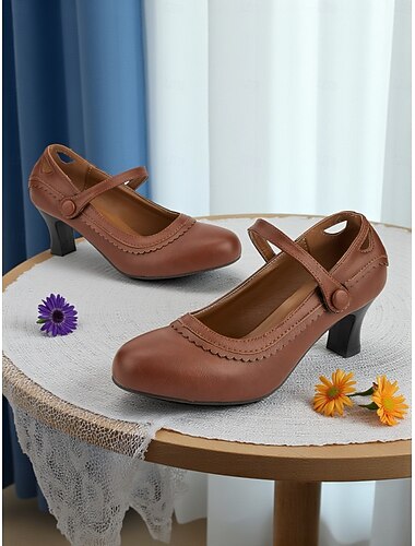 Sapatos Mary Jane vintage verdes femininos - bico redondo estilo anos 50 com detalhes em vieira para looks de trabalho de outono, trajes diários e reuniões de inspiração vintage