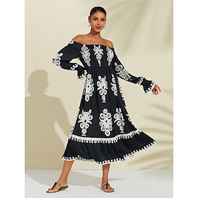 robe mi-longue à imprimé géométrique et épaules dénudées: retailer-supplied image