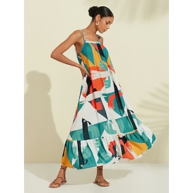 Robe midi en mousseline à bordure arc-en-ciel et paysage naturel: retailer-supplied image