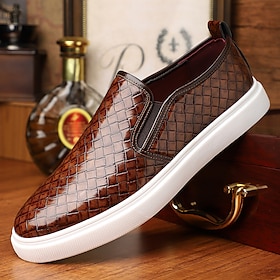Men's Woven-Pattern Slip-On Sneakers  Stylish Basket-Weave Texture with White Sole, Comfortable Casual Shoes for Daily Wear and Street Style