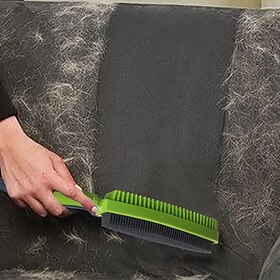 2-In-1 Pet Hair Rem…