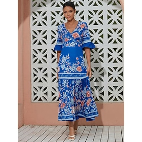 Robe longue de vacances bleu ciel en satin à col en V et ourlet à volants imprimé floral: retailer-supplied image